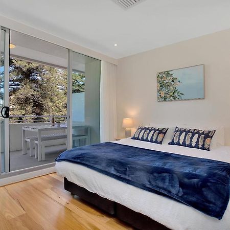 Sea And Park Deluxe Glenelg Apartment Exterior photo