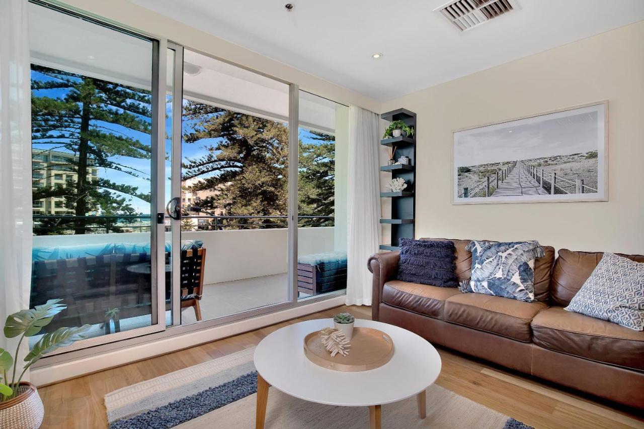 Sea And Park Deluxe Glenelg Apartment Exterior photo